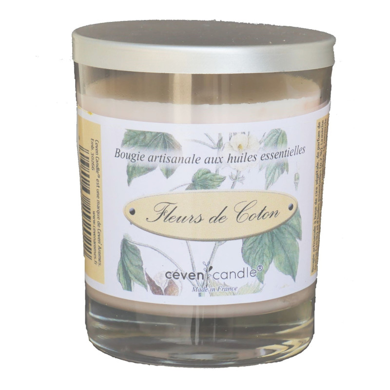 Vela hecha a mano con flores de algodón