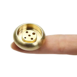 Kegelförmiger Räucherstäbchenhalter aus Messing